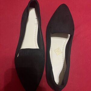 Elegant Black Women's Flats